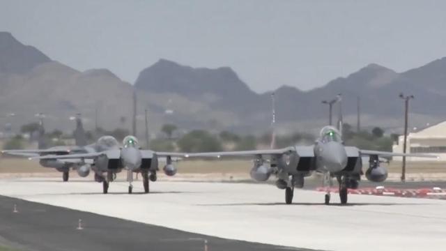 新加坡华人占多少，新加坡有多少是华人（新加坡华人占70%）