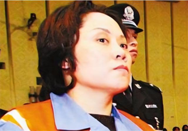 重庆黑老大谢才萍，石艳萍案（重庆“黑帮教母”谢才萍）