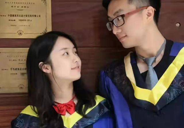 最萌的三个人结拜称号，三人结拜古风唯美的称号有哪些（去重庆山顶开书店）
