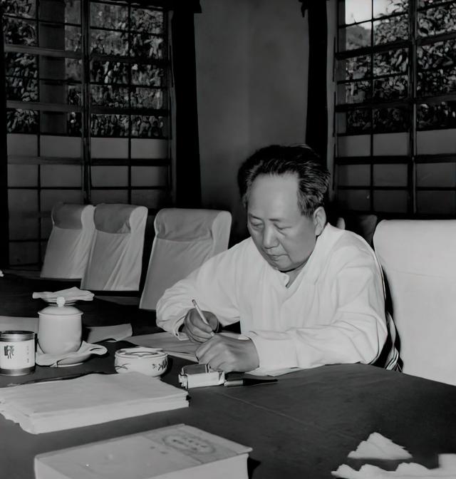 高长吉违令出海歼灭敌机，高长林简历（一飞行员违反毛主席禁令追击敌机）