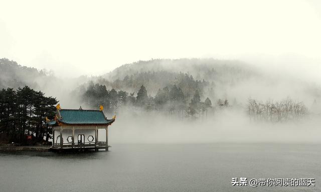 望庐山瀑布简笔画，怎么画望庐山瀑布卡通儿童场景简笔画（同写“望庐山瀑布”这两位诗坛大佬所作的诗有何异同）