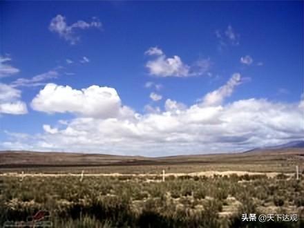 柴达木盆地位于哪个高原，四大高原是哪四大高原（属封闭性的巨大山间断陷盆地）