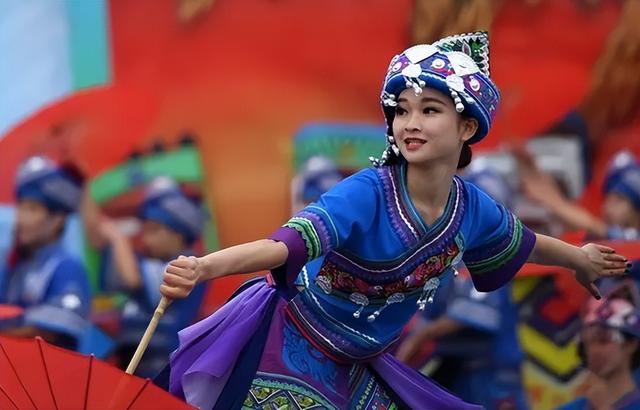 关于中秋的来历 中秋节有什么风俗习惯，关于中秋的来历（赋予了中秋节不同的内涵）