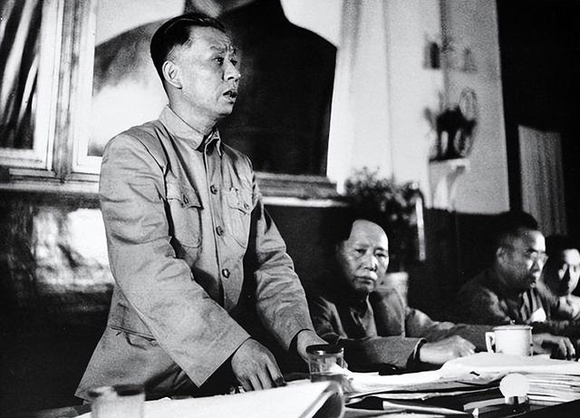 1945年，除了毛朱刘周任五大书记，还有两位候补书记，他们是谁？