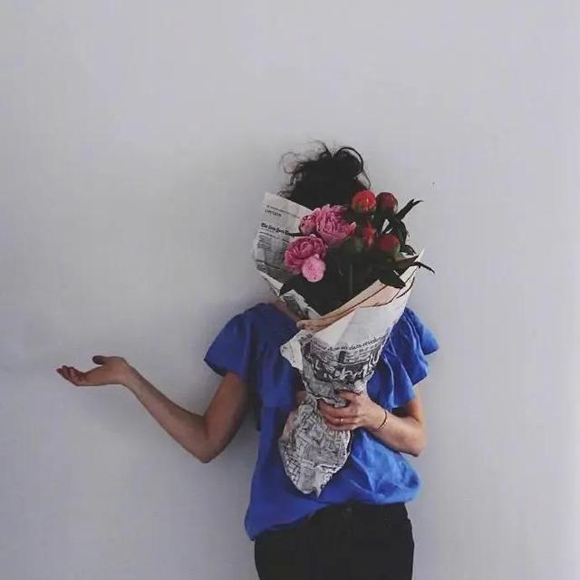 爱一个人好难伤感句子，爱一个人好难的伤感句子（心如死灰的伤感说说）