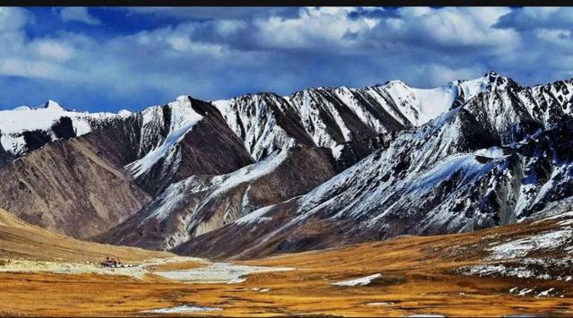 我国最西端位于新疆的什么高原，我国最西端位于新疆自治区的什么高原（中国最西端领土帕米尔高原）