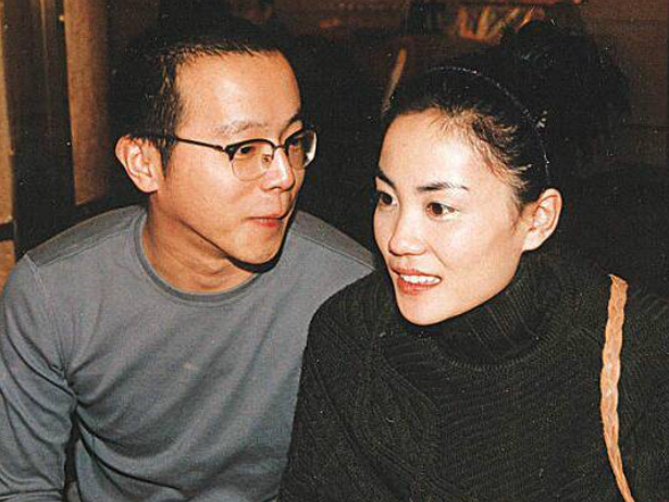 窦唯个人简历资料，从“摇滚歌王”到“流浪歌手”