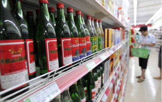 百老泉散酒怎么样，12元的百老泉散酒是纯粮酒吗（市面上2种被列入“黑名单”的白酒）