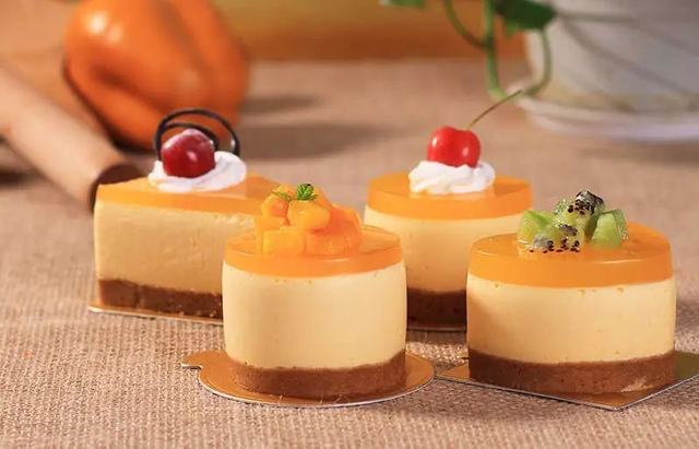 慕斯和奶油的区别，慕斯和奶油有什么区别啊（爆好吃的慕斯蛋糕制作方法）