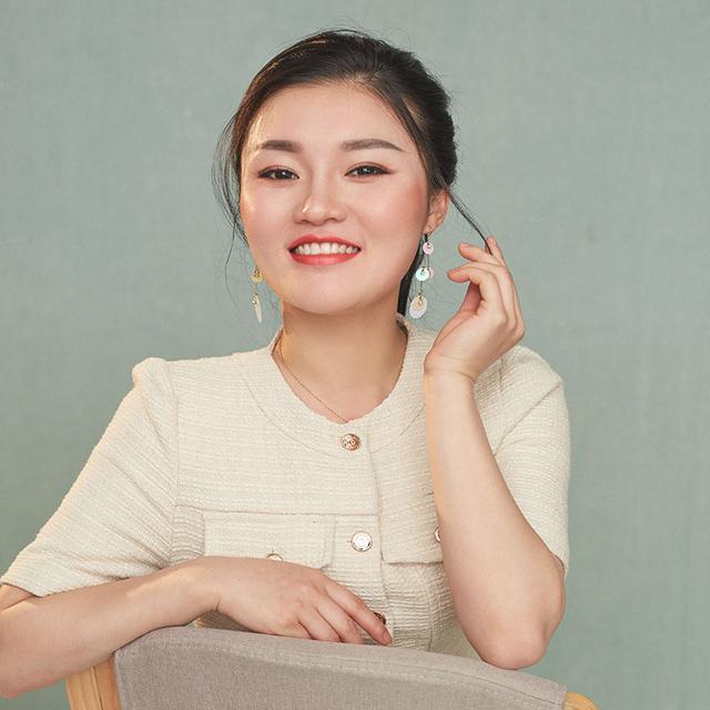 爵士街舞正规培训中心，成人能学爵士舞的培训班一般有多少