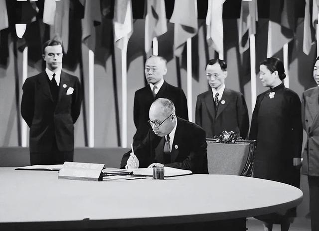 中国正国级都有谁，中国正国级干部是谁（董必武为什么能成为副总理）