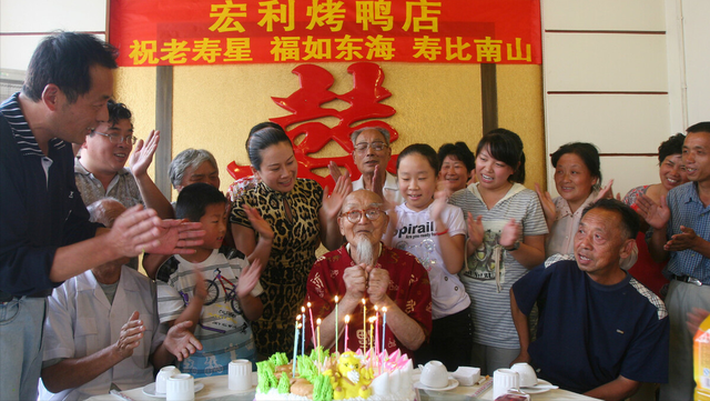 仙逝指的是多大年龄，仙逝用在什么人（老话说：“人老两年坎）