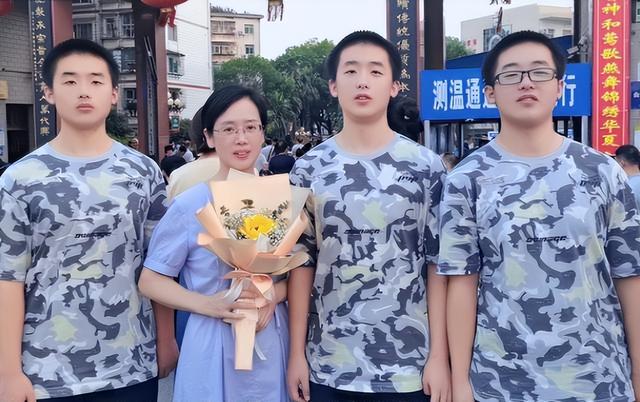 赵振兴664分赵振中674分，3胞胎高考考出等差数列