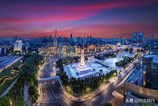 南昌市中心在哪个位置，南昌市市中心在哪里（拥有800万以上人口）