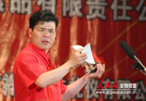 最牛的乞丐，最牛的乞丐年薪百万（娶妻生子生活美满）