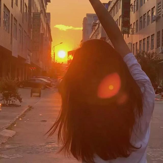 气质女头，微信头像，气质女头（女生气质微信头像）