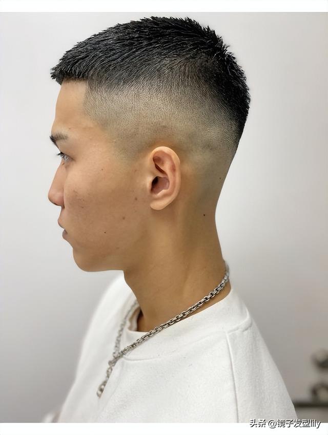 男士长发发型图片，帅气的男中长发发型（4种又帅又时尚的男士发型）