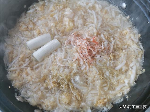 羊肉汆酸菜怎么做，和这个肉是绝配