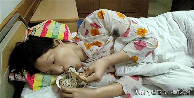 女巨人的真实身份，进击的巨人中九大巨人真实身份（女巨人曾金莲：高2.48米）