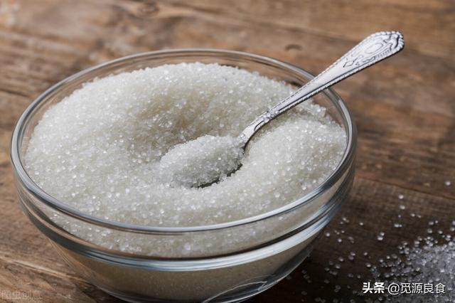 碳化糖和白砂糖有什么区别，碳化糖和普通糖的区别（轻松分辨真假白糖）