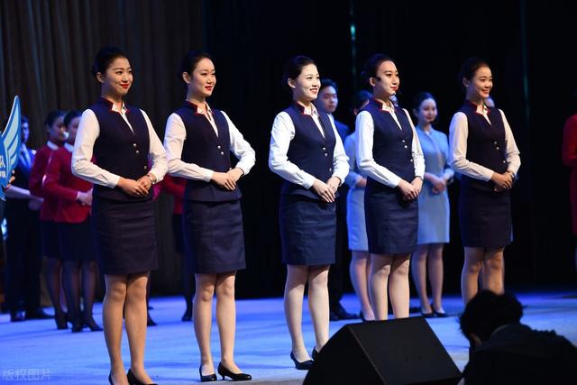 中国民用航空飞行学院空乘专业，三所民航大学空乘专业（空乘专业艺考招生答疑）
