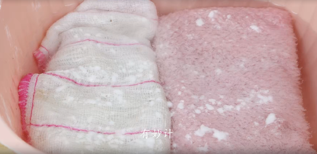 洗毛巾小窍门小苏打洗洁精，清洗毛巾的小窍门小苏打（不论毛巾多黄多油）