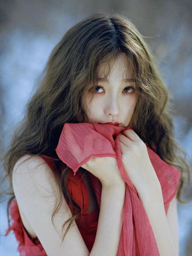 儿童发型图片 小女孩发型绑扎方法简单又可爱，儿童发型图片（几款绝美的新年公主编发）