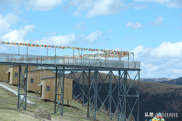 墨石公园属于哪个县城，墨石公园简介（必驾木格措墨石公园圣地理塘）