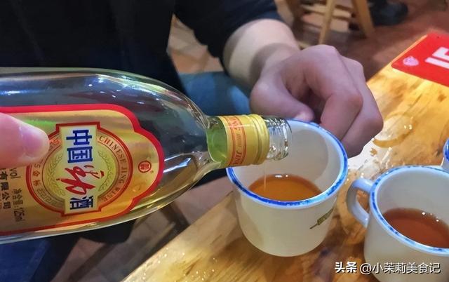排名第一的男性保健品，男性保健品排行榜前十位（劲酒和椰岛鹿龟酒谁更胜一筹）