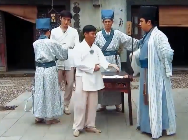 史上最尴尬的五位明星，这9位明星简直尴尬又可笑