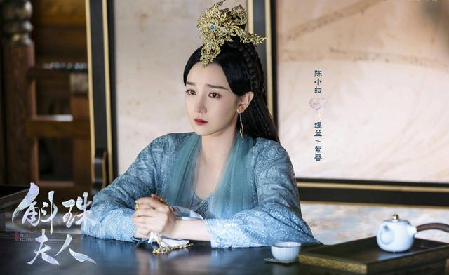 李庚希在哪上大学，李庚希哪个大学毕业的（低情商边程北电第一,李庚希落榜没读大学,艺考后鲜肉小花命运如何）