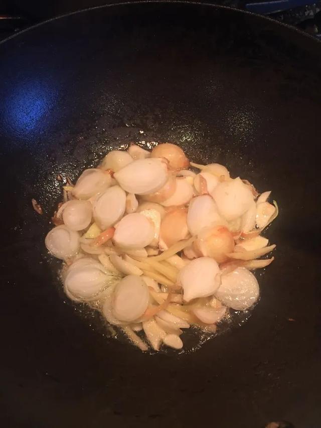 广东肠粉的做法，肠粉机器多少钱一台全自动（广东著名肠粉店的酱汁配方被我发现了）