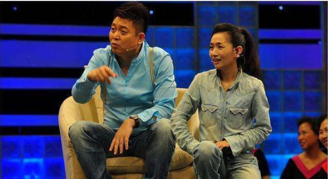 王芳个人资料简介，王芳个人资料（从情感主播到直播卖书一姐）