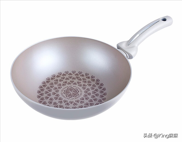 麦饭石不粘锅的危害，麦饭石不粘锅三大毒性大揭秘（而是用过之后的教训）