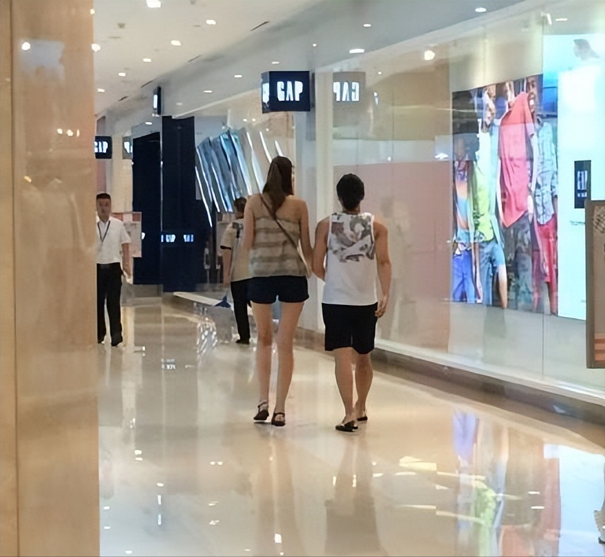 仲尼是谁，仲尼是谁的字（百万网红仲尼被爆出轨多人）