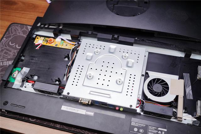 电脑一体机好不好，电脑一体机的优缺点（也有高能力——微星PROAP241一体机使用分享）