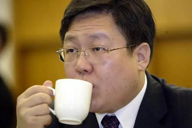 田海蓉老公徐明，田海蓉和老公结婚照（徐明：28岁成亿万富豪）