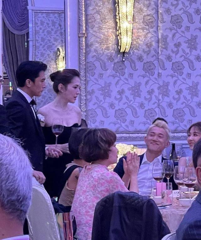 唐嫣和邱泽在一起多长时间，邱泽分享夫妻生活细节