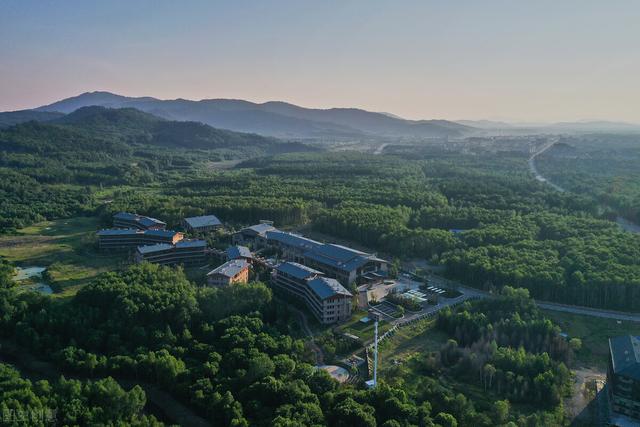 七八月份去哪里旅游比较好，七八月适合带孩子去哪里旅游（8月的旅行清单来了）