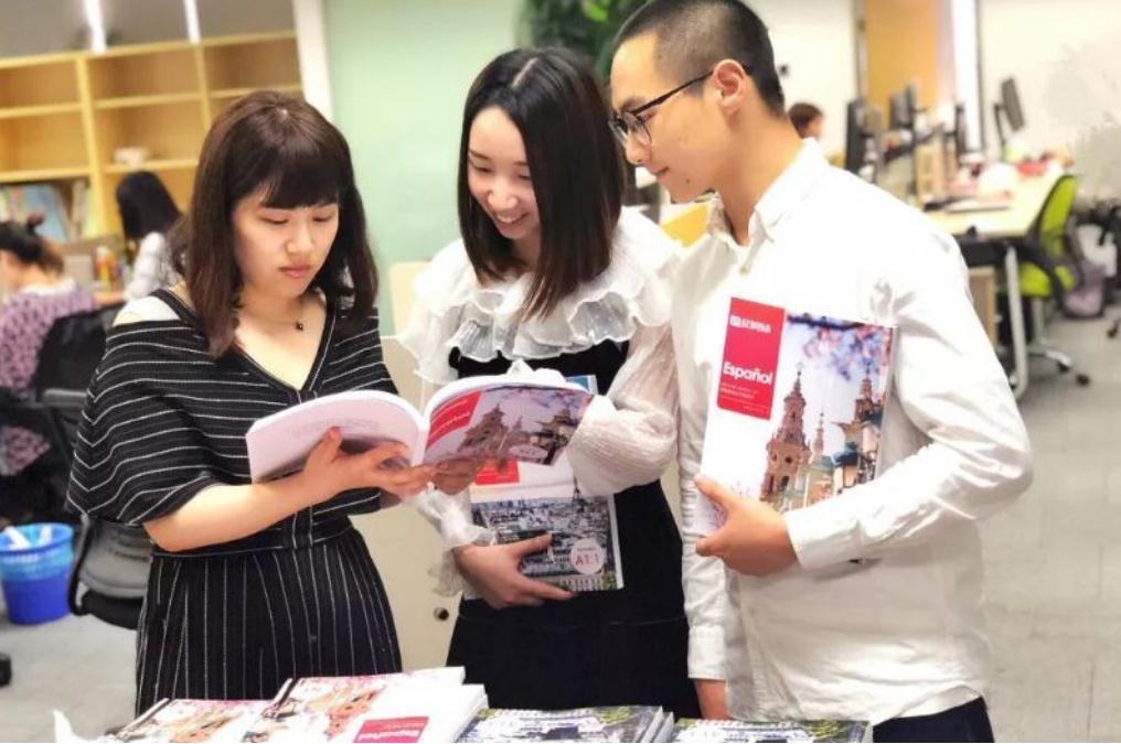 小语种的学校（大学冷门）