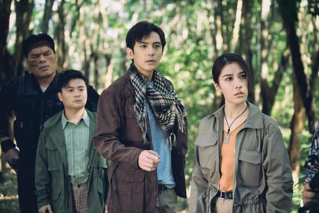 关于蟒蛇的电影，有关于蟒蛇的电影（雇佣兵闯入神秘岛激怒巨蛇大开杀戒）