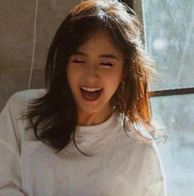 文艺风微信头像，文艺风微信头像图片（文艺风情侣头像）