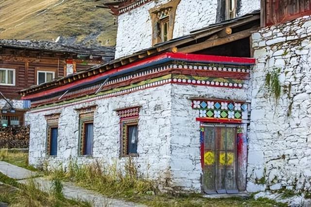 民族的主要特征是什么，民族特征属于什么（但你知道他们最具特色的建筑特色是什么吗）