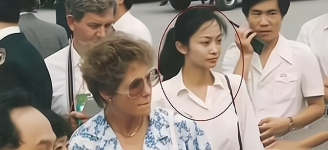 边梅为什么退役，pejing为什么退役（边梅：25岁成北京选美小姐）