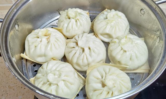 芹菜叶怎么做好吃，芹菜叶子怎么做好吃（芹菜别只吃茎）