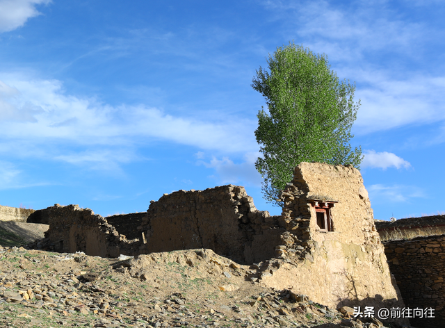 墨石公园属于哪个县城，墨石公园简介（必驾木格措墨石公园圣地理塘）