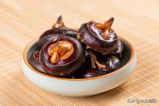 饸饹怎么读拼音，饸饹面的读法是什么（荸荠、芫荽、饸饹、蒟蒻…怎么念）