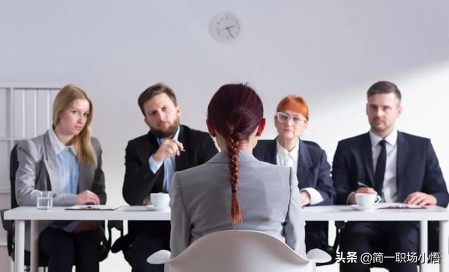 女字加一点是什么字，女字中间加一点是什么字（“女”字加一笔是什么字）