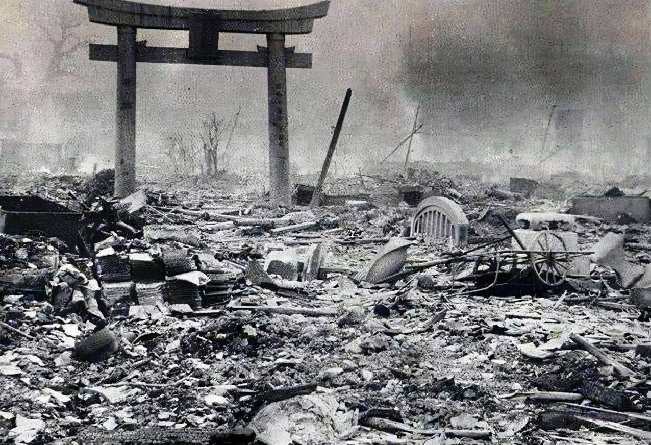 为首的法西斯国家,只有日本还在负隅顽抗,甚至提出了"一亿玉碎"的计划