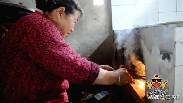 石凉粉的做法，石凉粉的做法及配方（四川美食苞谷凉粉，附制作流程）